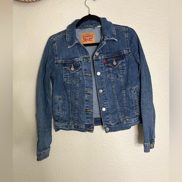 Levi's denim jacket Dark Wash - Picture 1 of 4
